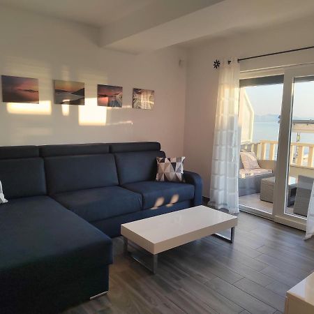 Apartments Poseidon Сресер Экстерьер фото