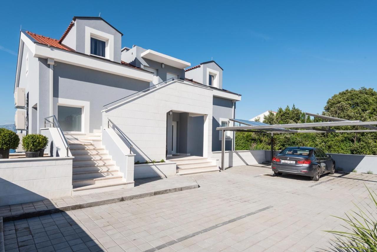 Apartments Poseidon Сресер Экстерьер фото