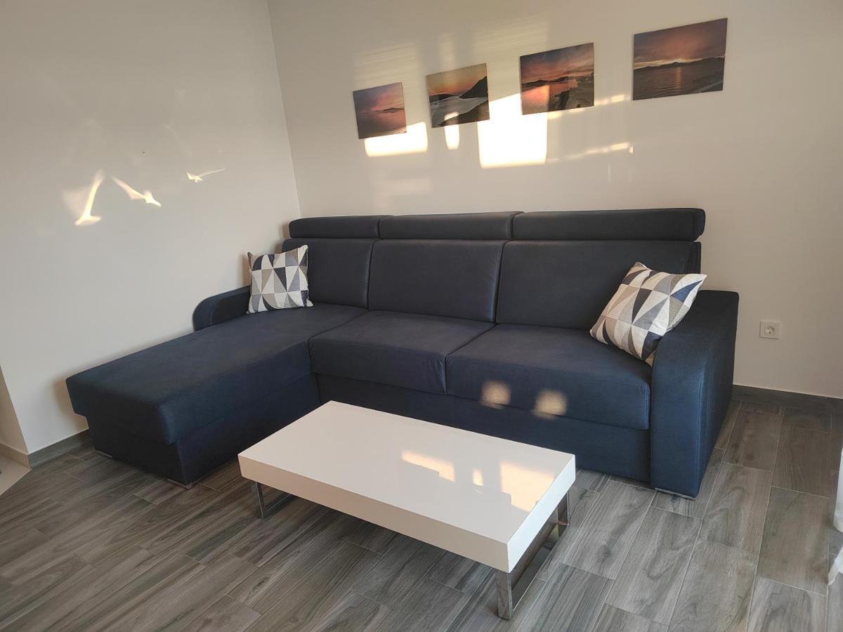 Apartments Poseidon Сресер Экстерьер фото