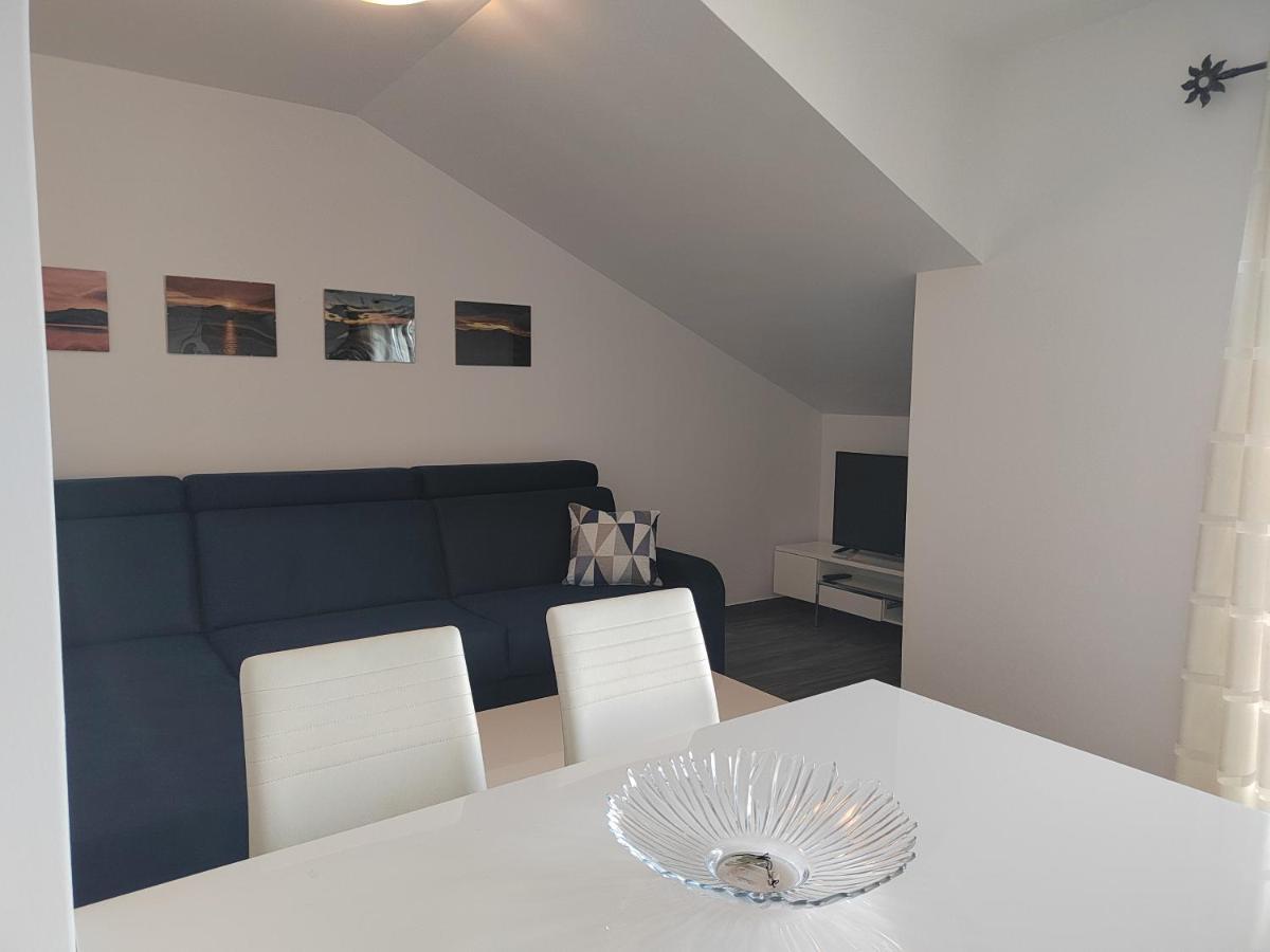 Apartments Poseidon Сресер Экстерьер фото