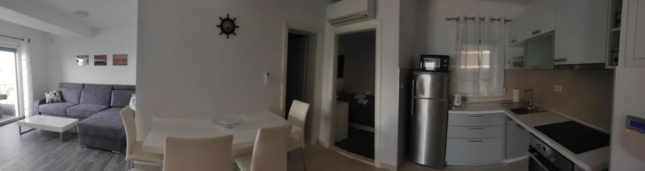 Apartments Poseidon Сресер Экстерьер фото